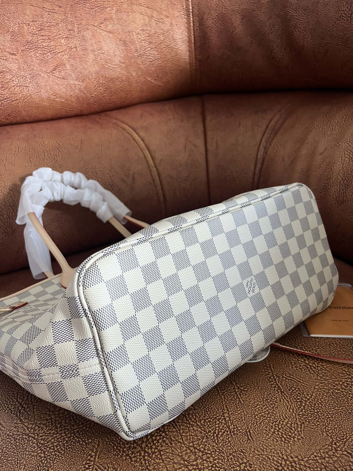 Louis Vuitton Neverfull MM Damier Azur Canvas Tote Bag