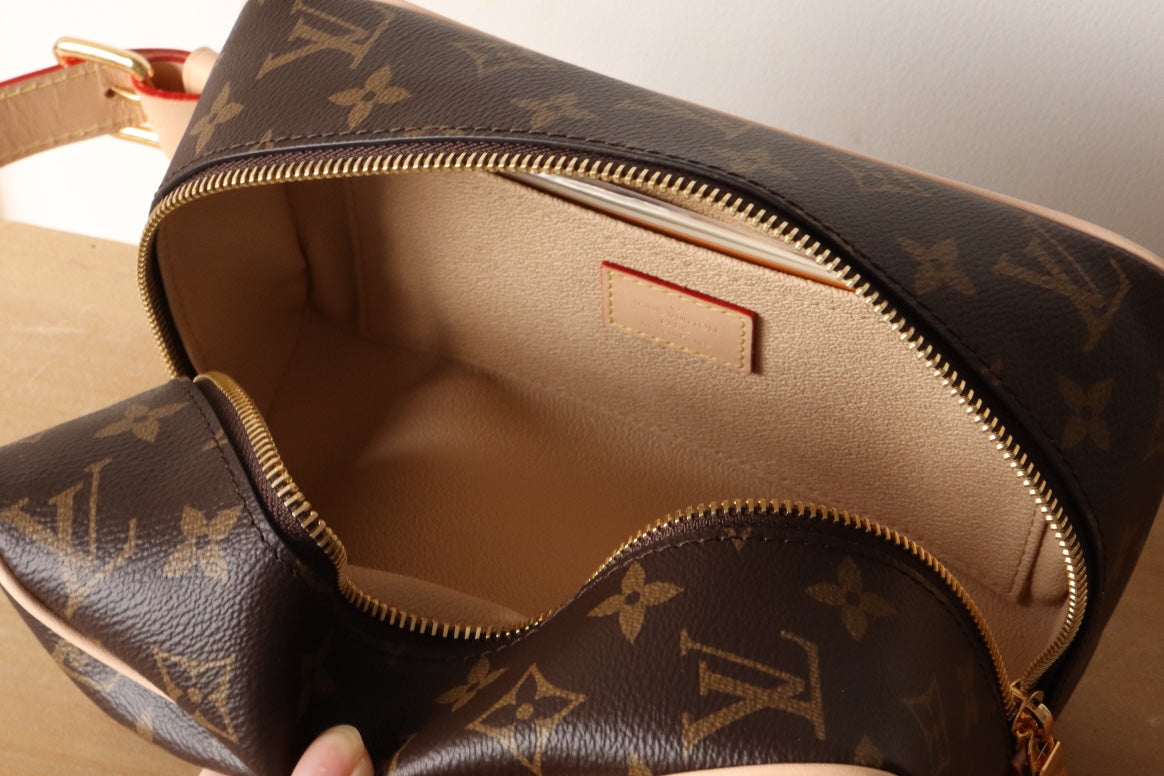 Louis Vuitton Monogram Toiletry Bag - Double Zip Travel Pouch
