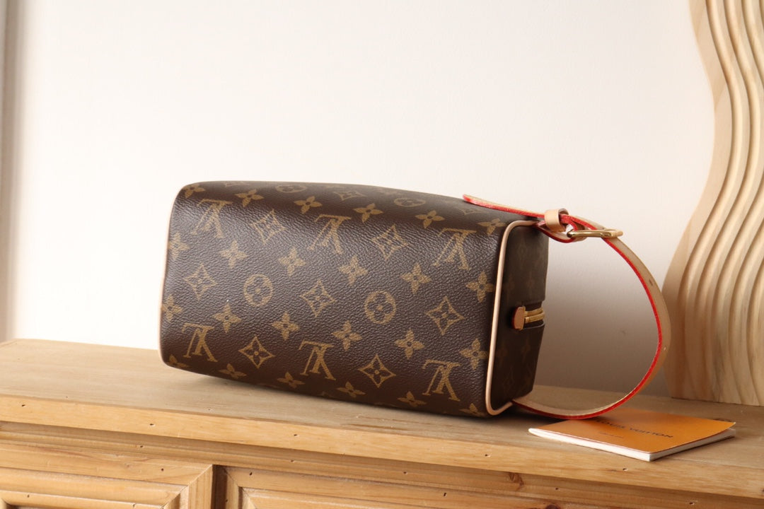 Louis Vuitton Monogram Toiletry Bag - Double Zip Travel Pouch