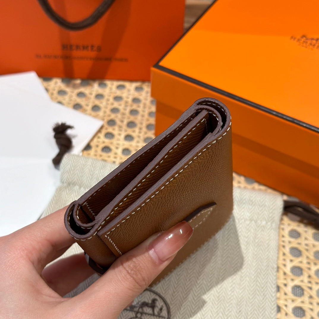 Hermès Béarn Compact Wallet - Gold Epsom Leather with Gold Hardware