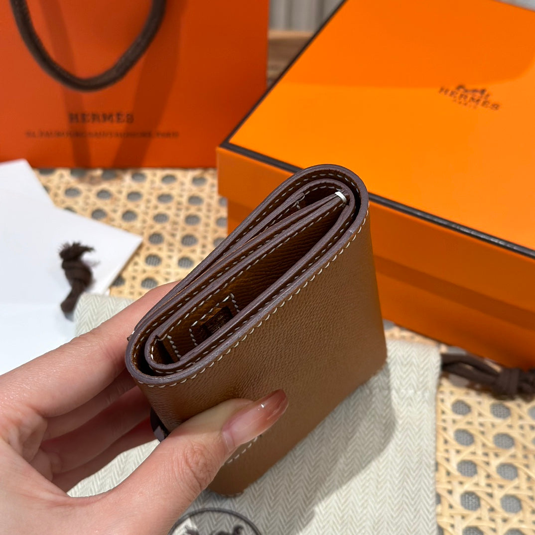 Hermès Béarn Compact Wallet - Gold Epsom Leather with Gold Hardware