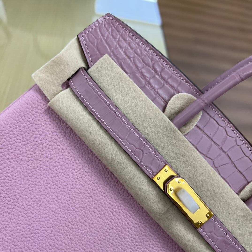 Elegant Lilac Two-Tone Leather Handbag with Gold Hardware - Classic Top Handle Tote