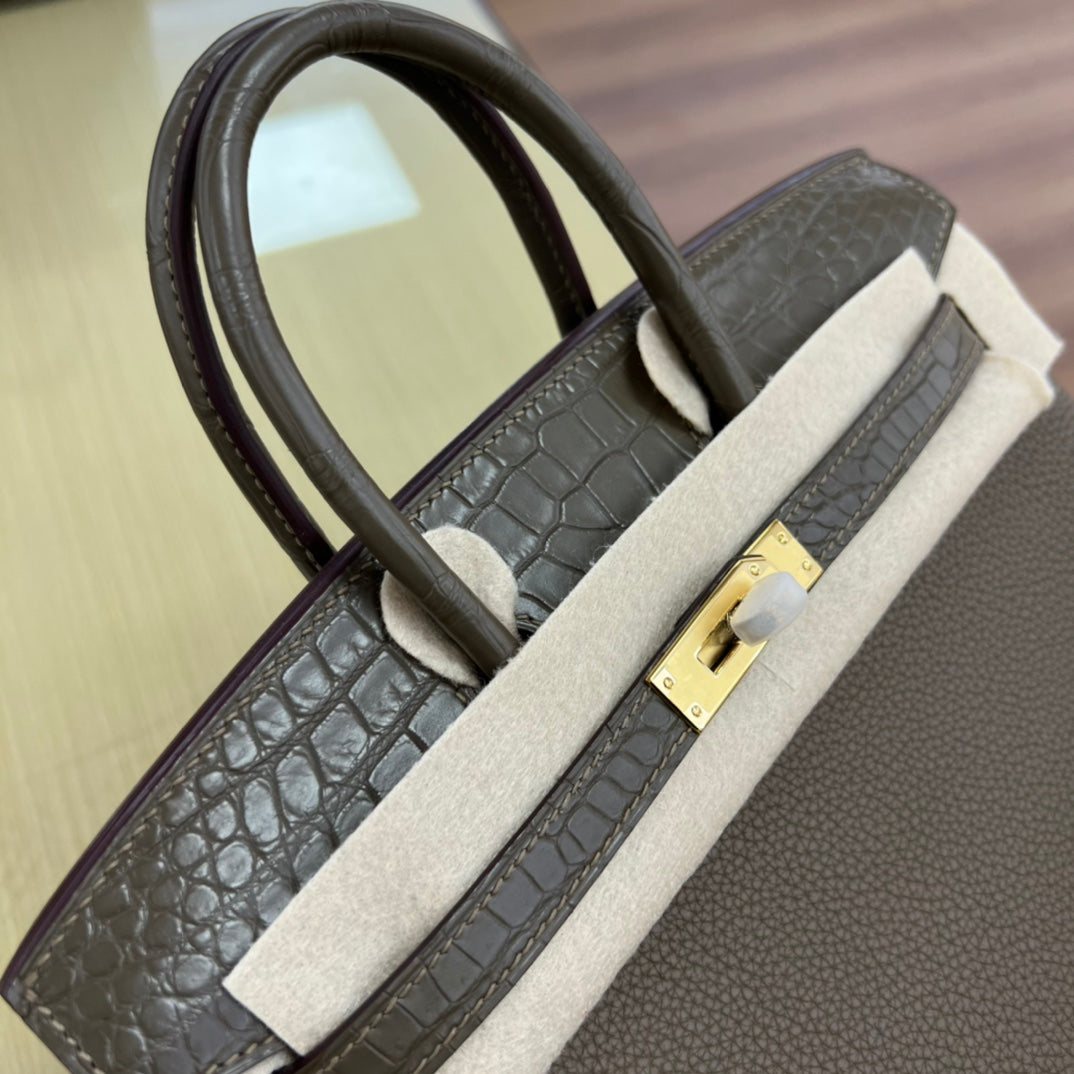 Luxury Two-Tone Crocodile Texture Leather Handbag - Brown &amp; Beige Top Handle Bag