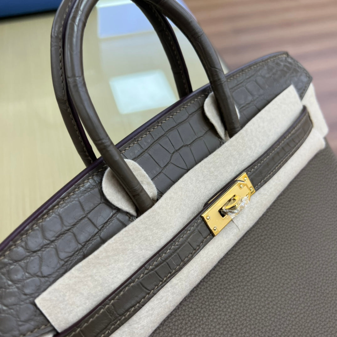 Luxury Two-Tone Grey Leather Handbag with Gold-Tone Hardware - Classic Tote