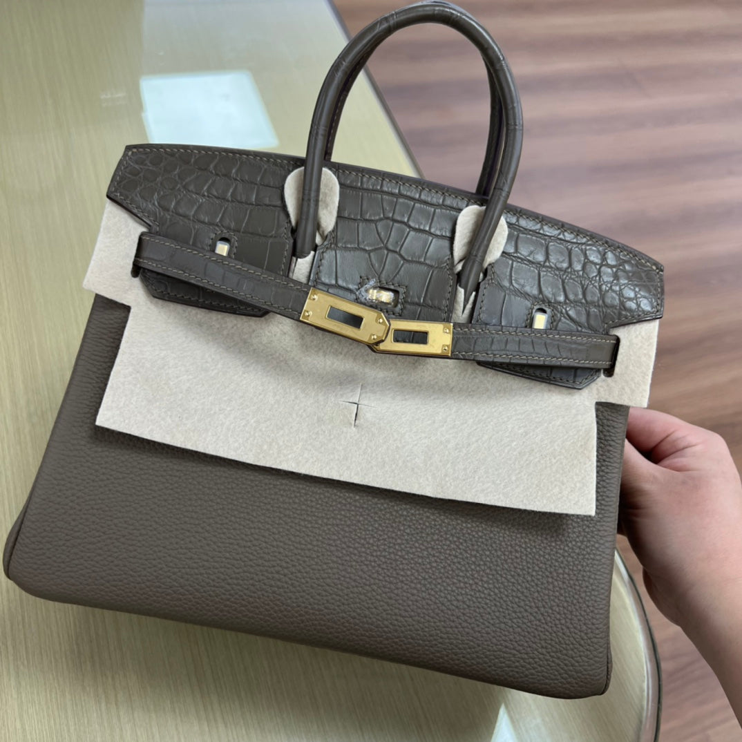 Luxury Two-Tone Grey Leather Handbag with Gold-Tone Hardware - Classic Tote