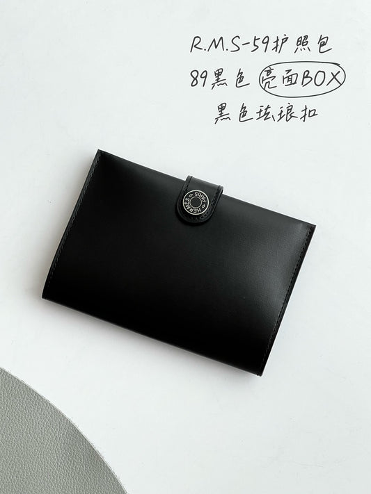 Luxury Style Black Smooth Box Leather Passport Holder Wallet with Enamel Snap Closure