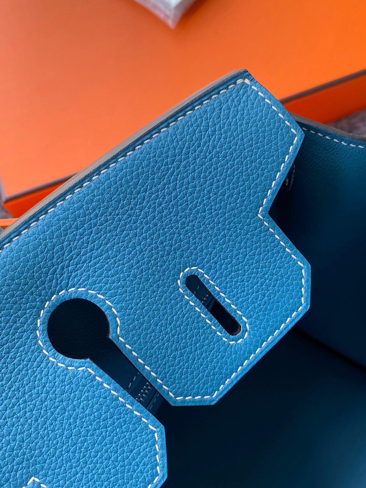Hermès Birkin 25 Blue Leather Handbag with Palladium Hardware and Bag Charm