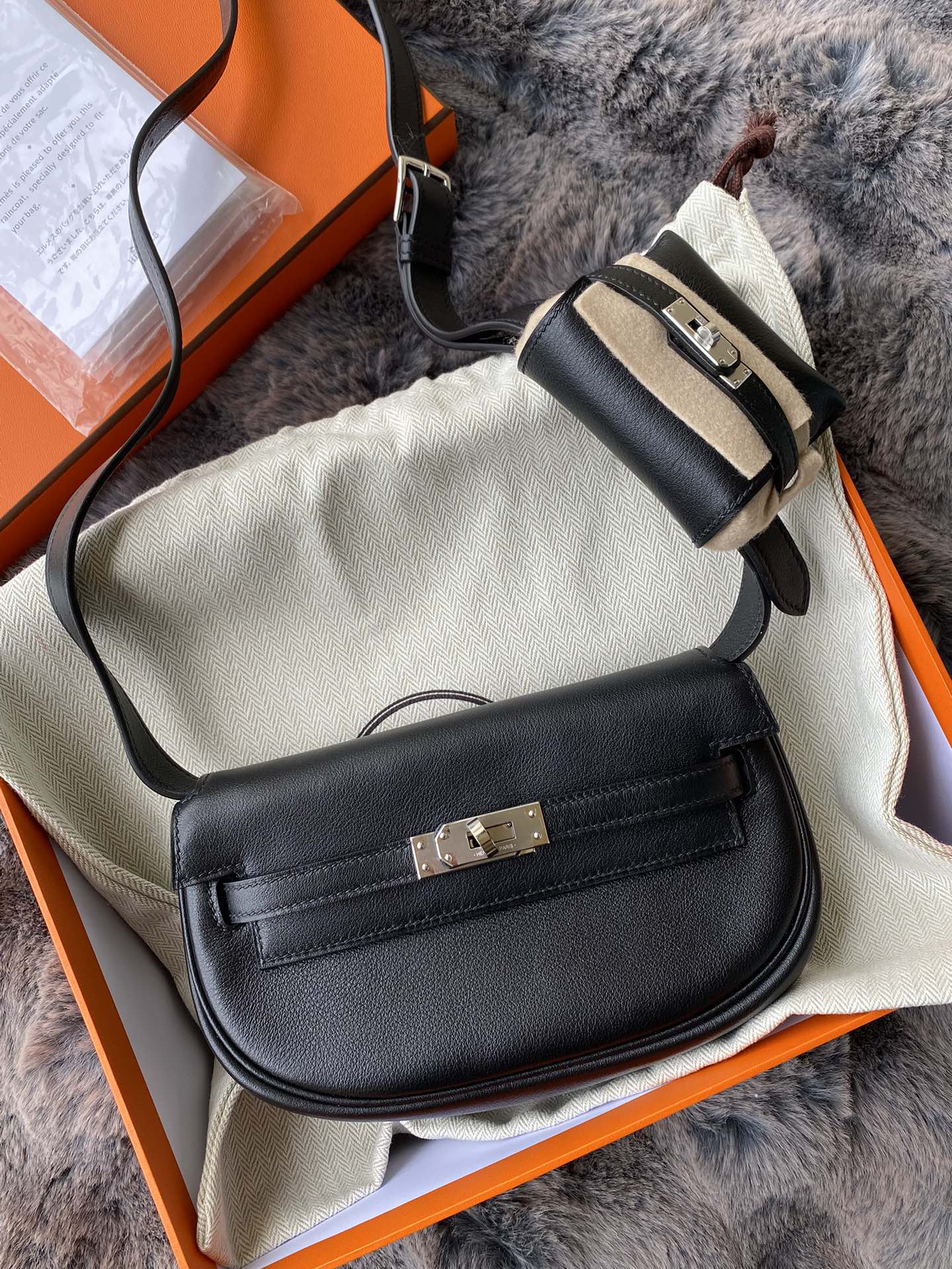 Hermès Kelly Danse Black Leather Shoulder Bag with Miniature Pouch Charm