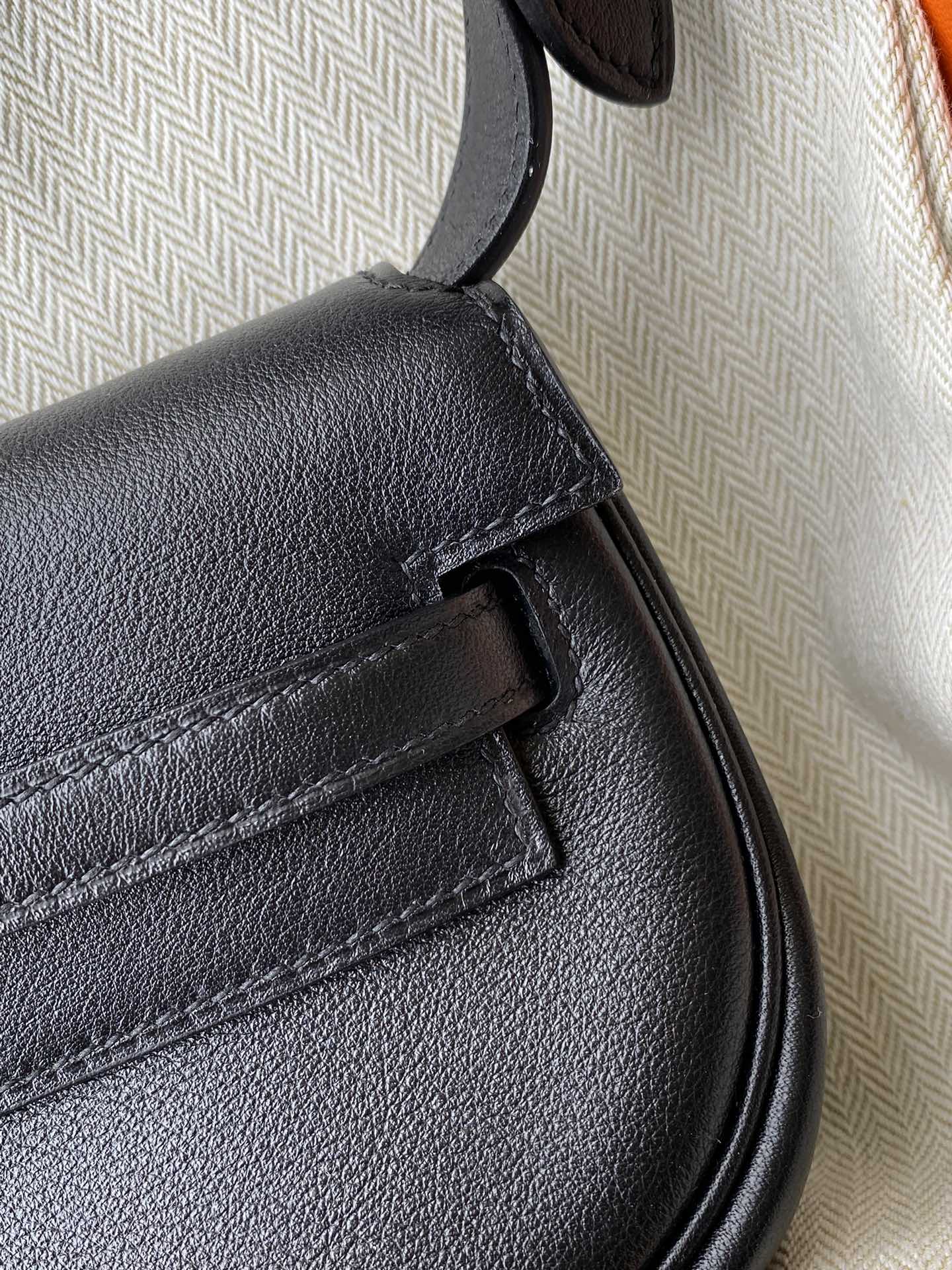 Hermès Kelly Danse Black Leather Shoulder Bag with Miniature Pouch Charm