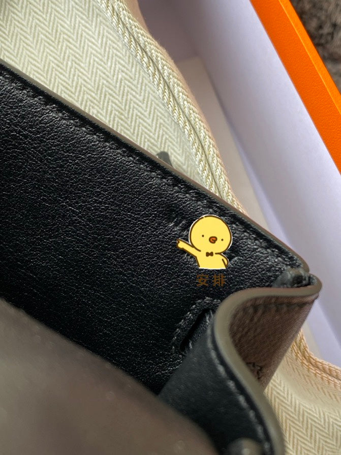 Hermès Kelly Moove Bag - Black Swift Leather with Palladium Hardware