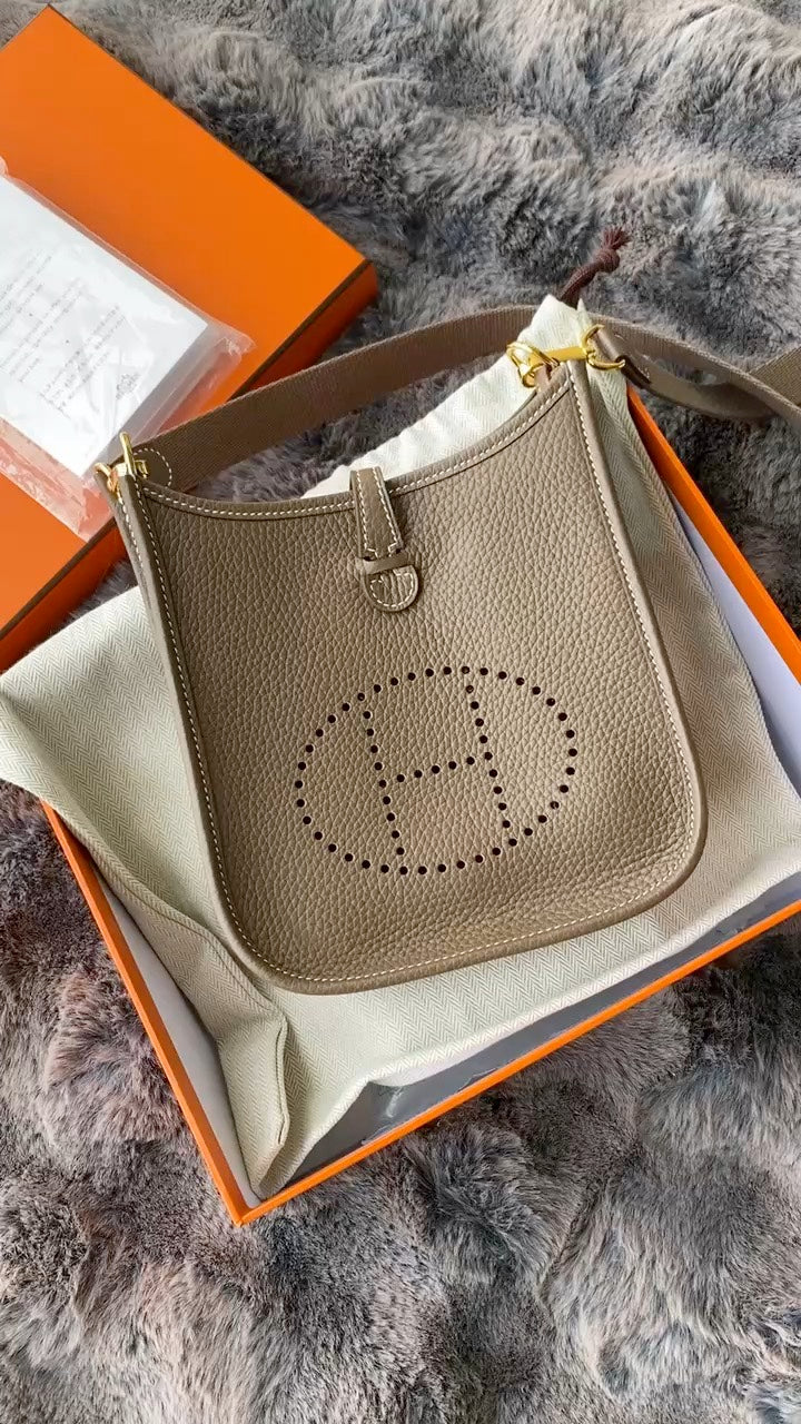 Hermès Evelyne TPM Taurillon Clemence Leather Crossbody Bag - Etoupe