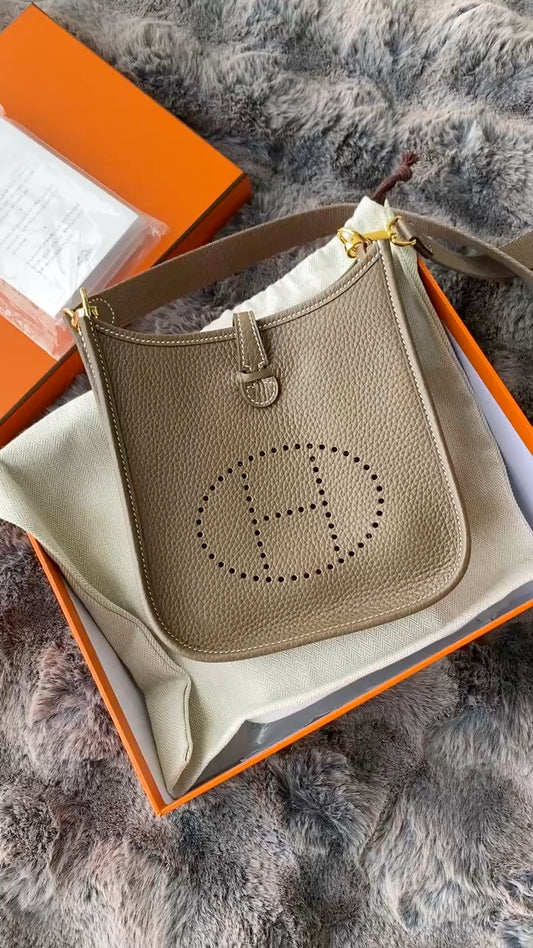 Hermès Evelyne TPM Taurillon Clemence Leather Crossbody Bag - Etoupe