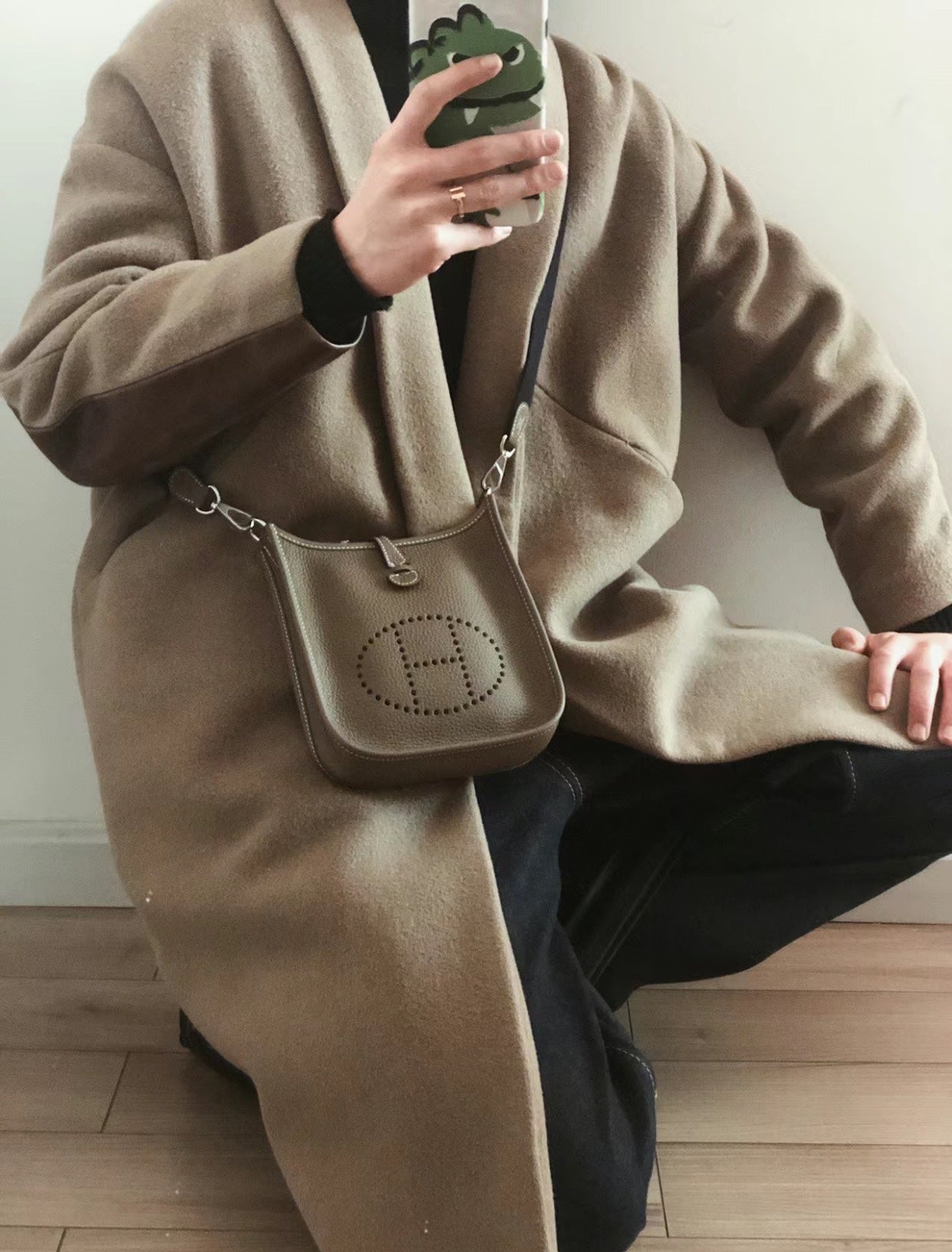 Hermès Evelyne TPM Crossbody Bag - Etoupe Clemence Leather