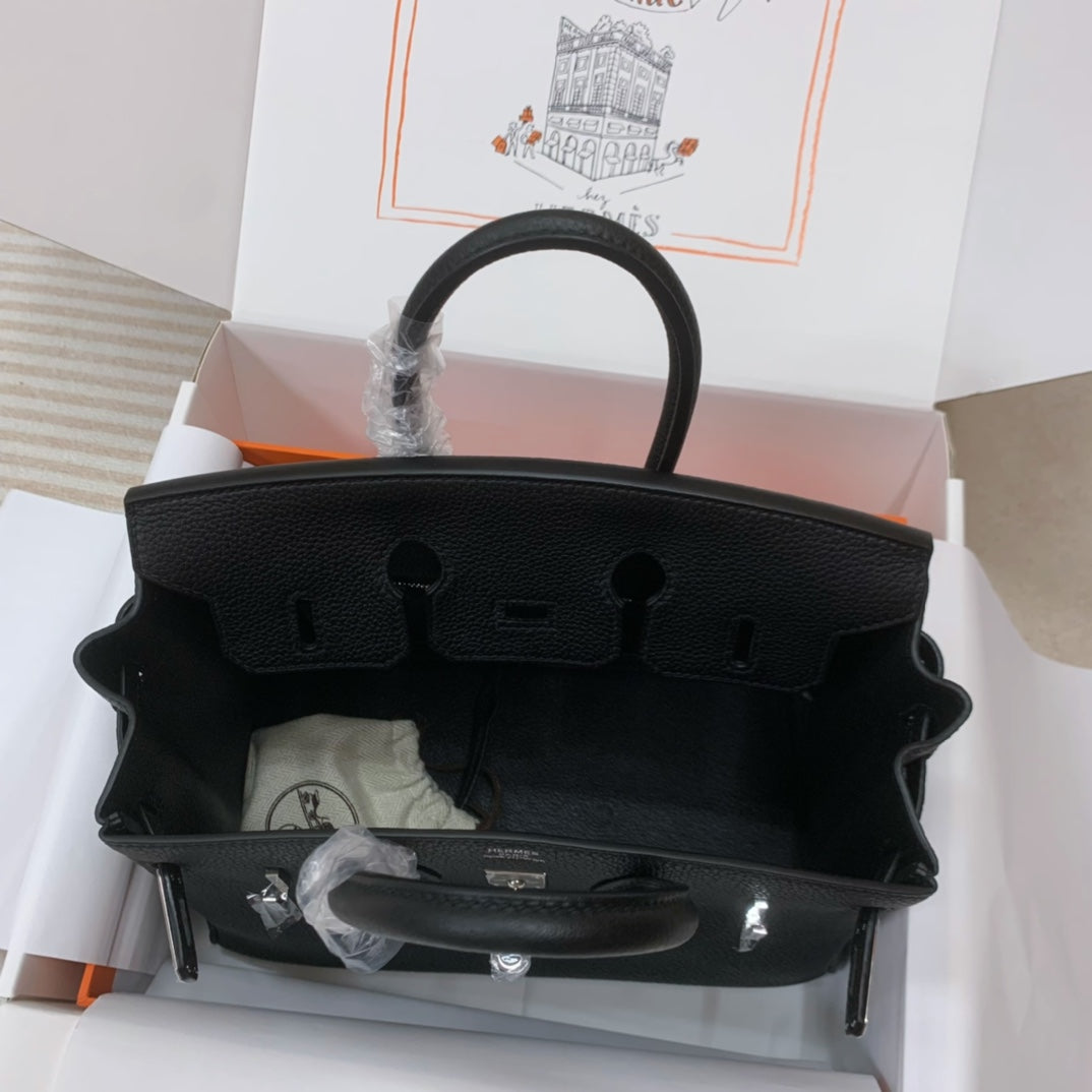 Elegant Black Leather Handbag with Silver Hardware - Classic Birkin Style Tote