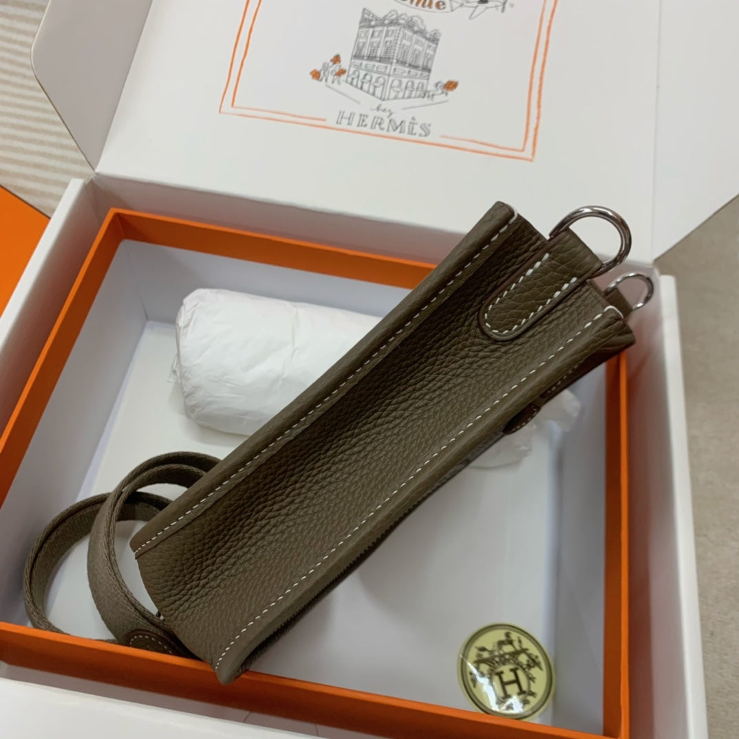 Hermès Evelyne TPM 16 Crossbody Bag - Etoupe Clemence Leather with Palladium Hardware