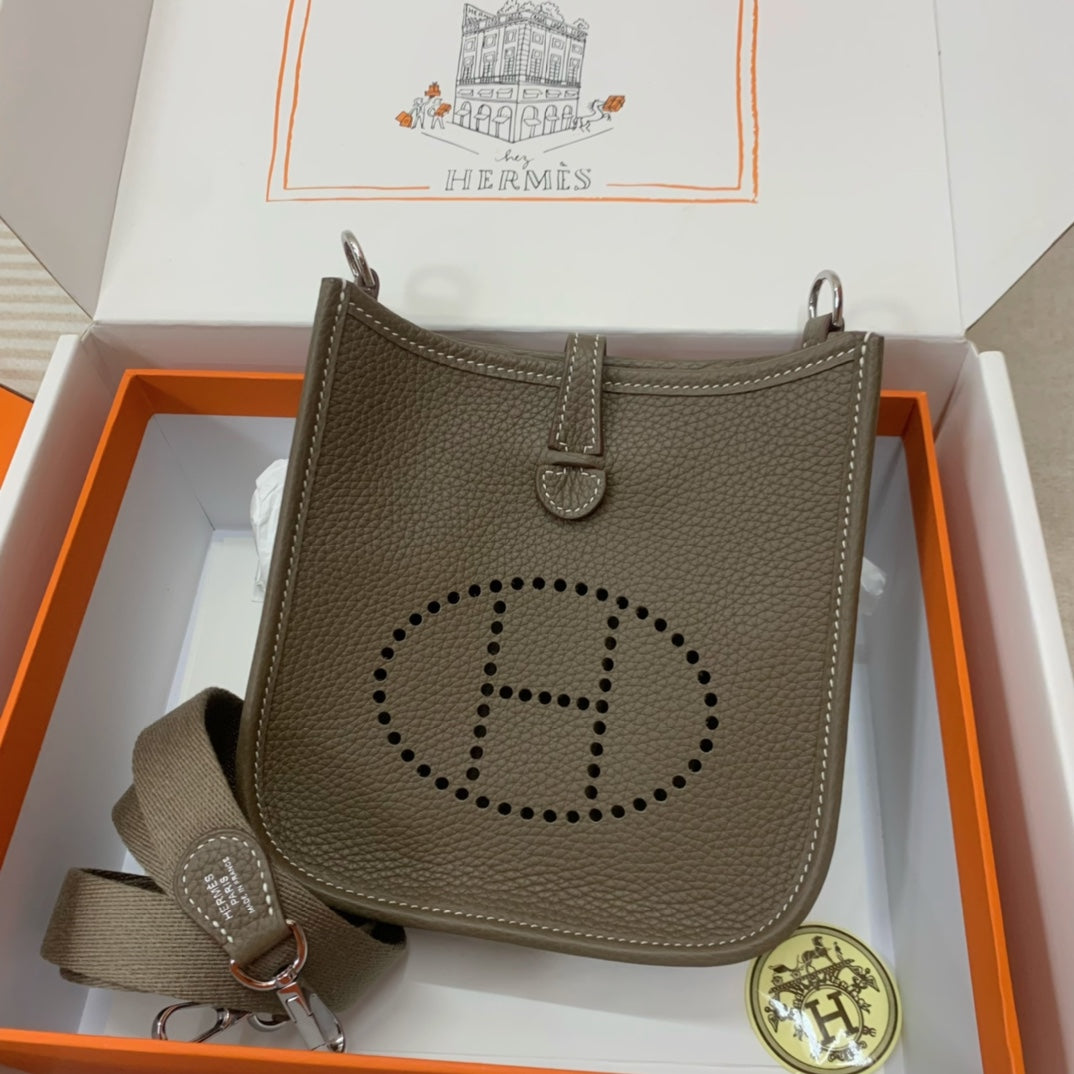 Hermès Evelyne TPM 16 Crossbody Bag - Etoupe Clemence Leather with Palladium Hardware