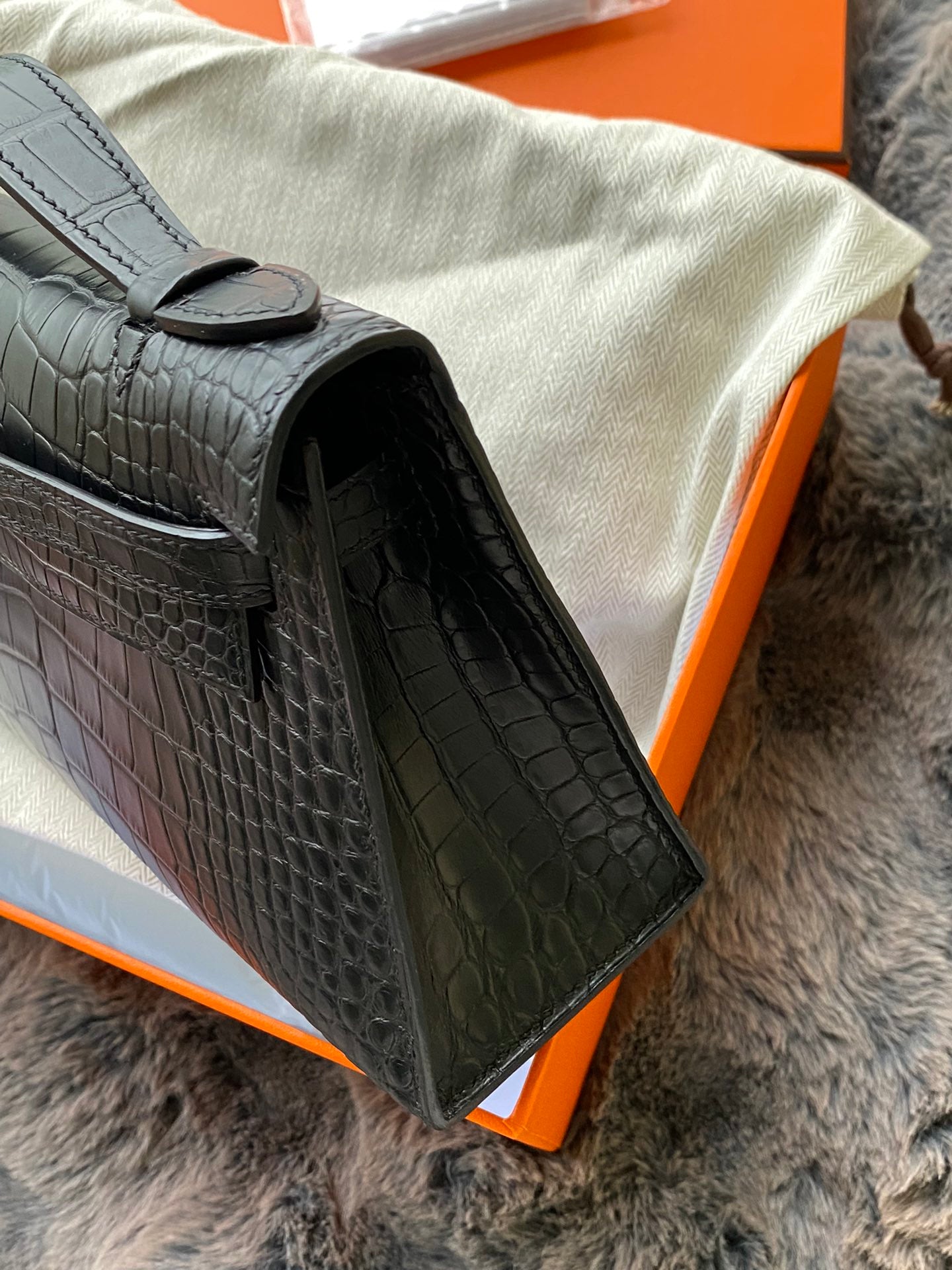 Hermès Kelly Cut Clutch Bag Black Shiny Niloticus Crocodile Palladium Hardware