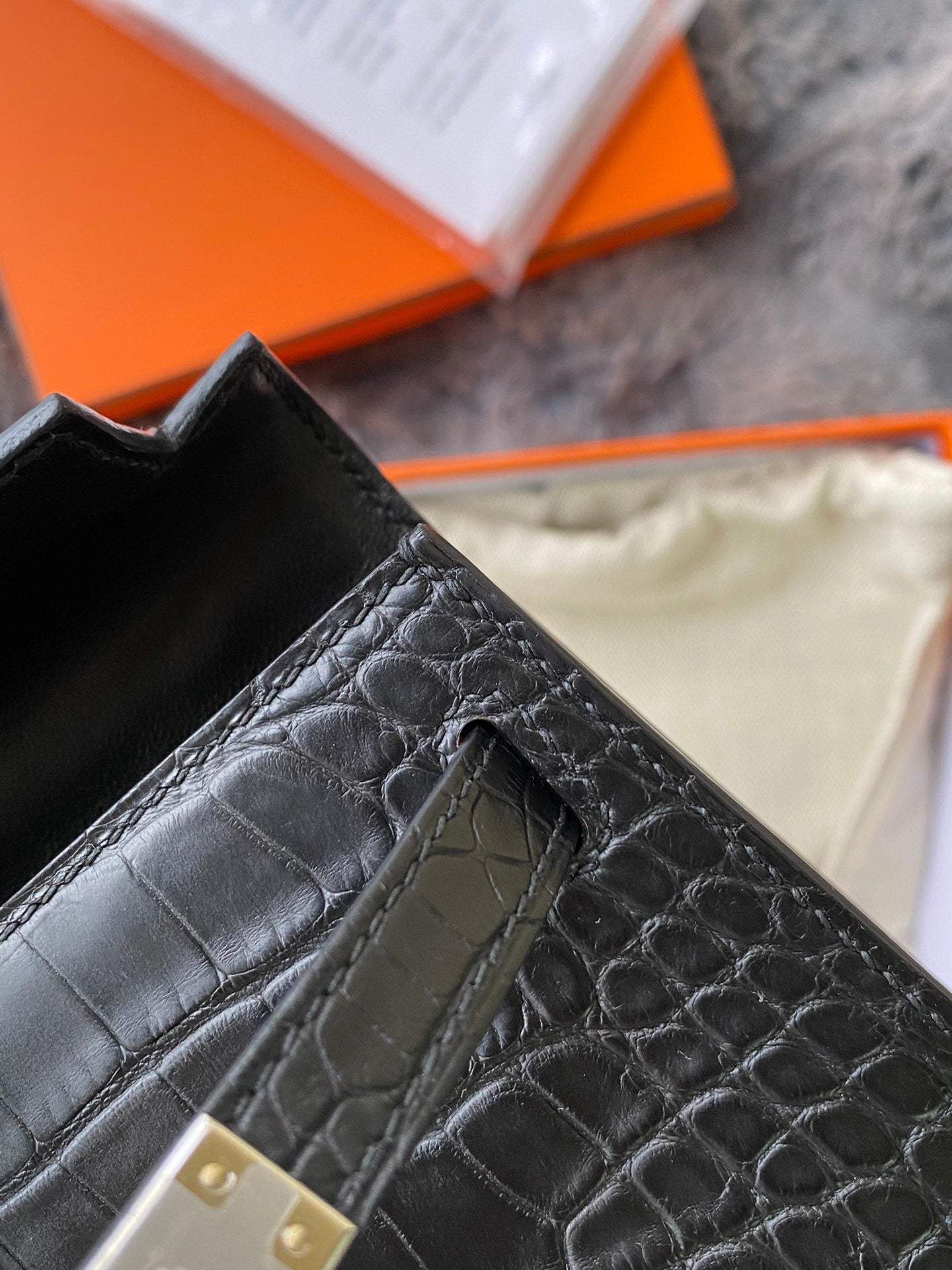 Luxury Black Crocodile Leather Top Handle Bag - Mini Kelly Style Handbag with Silver Hardware