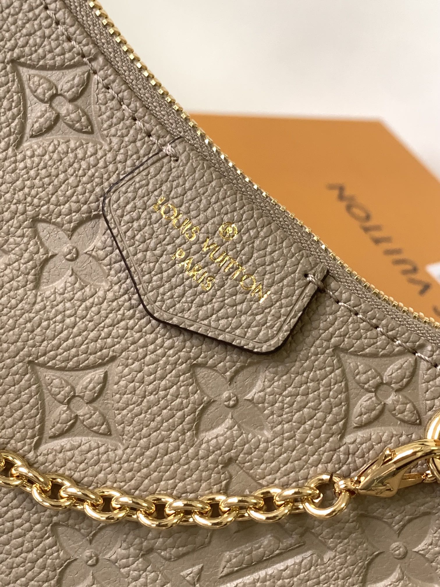 Louis Vuitton Monogram Empreinte Pochette Accessoires - Tourterelle
