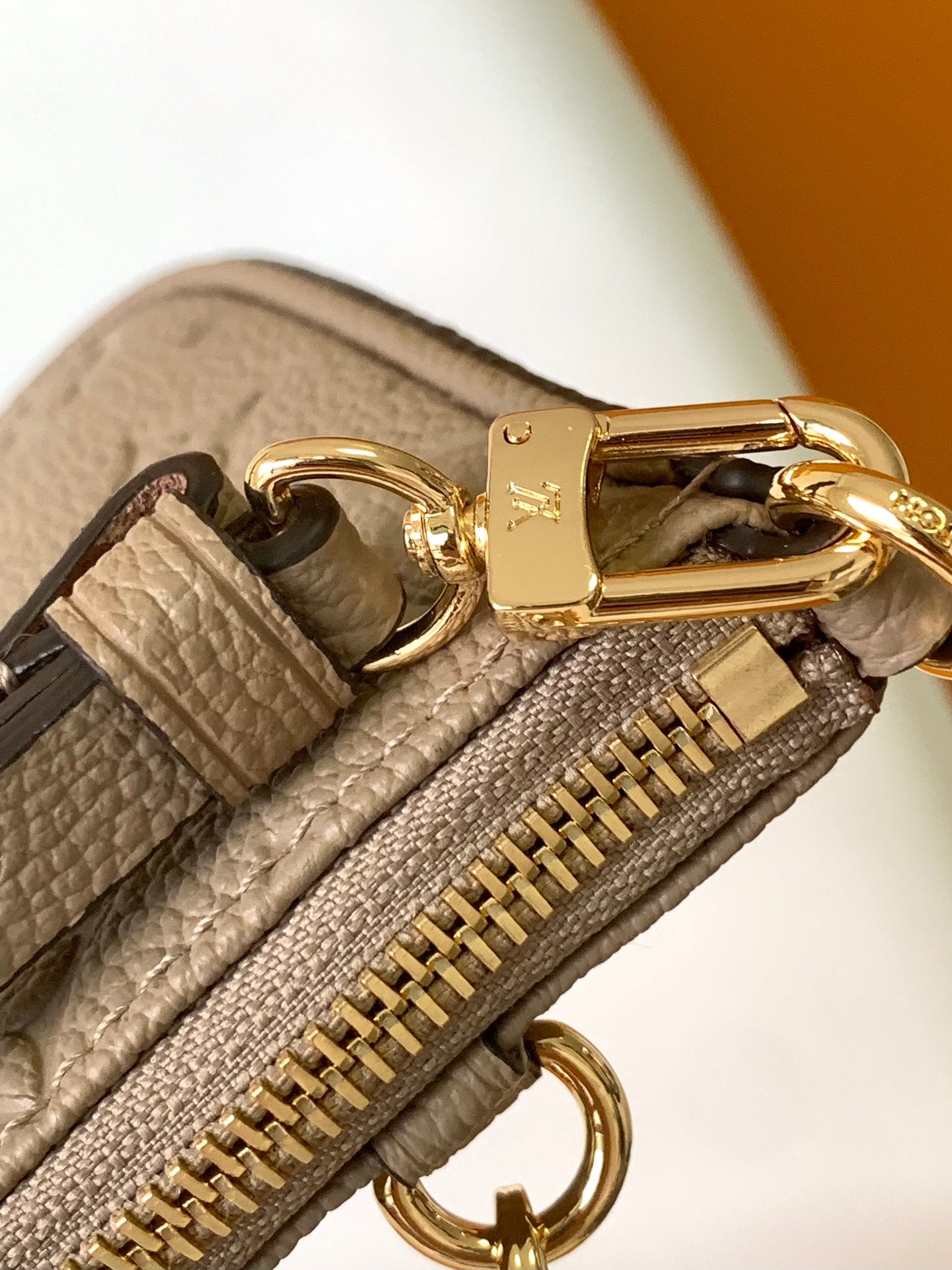 Louis Vuitton Monogram Empreinte Pochette Accessoires - Tourterelle