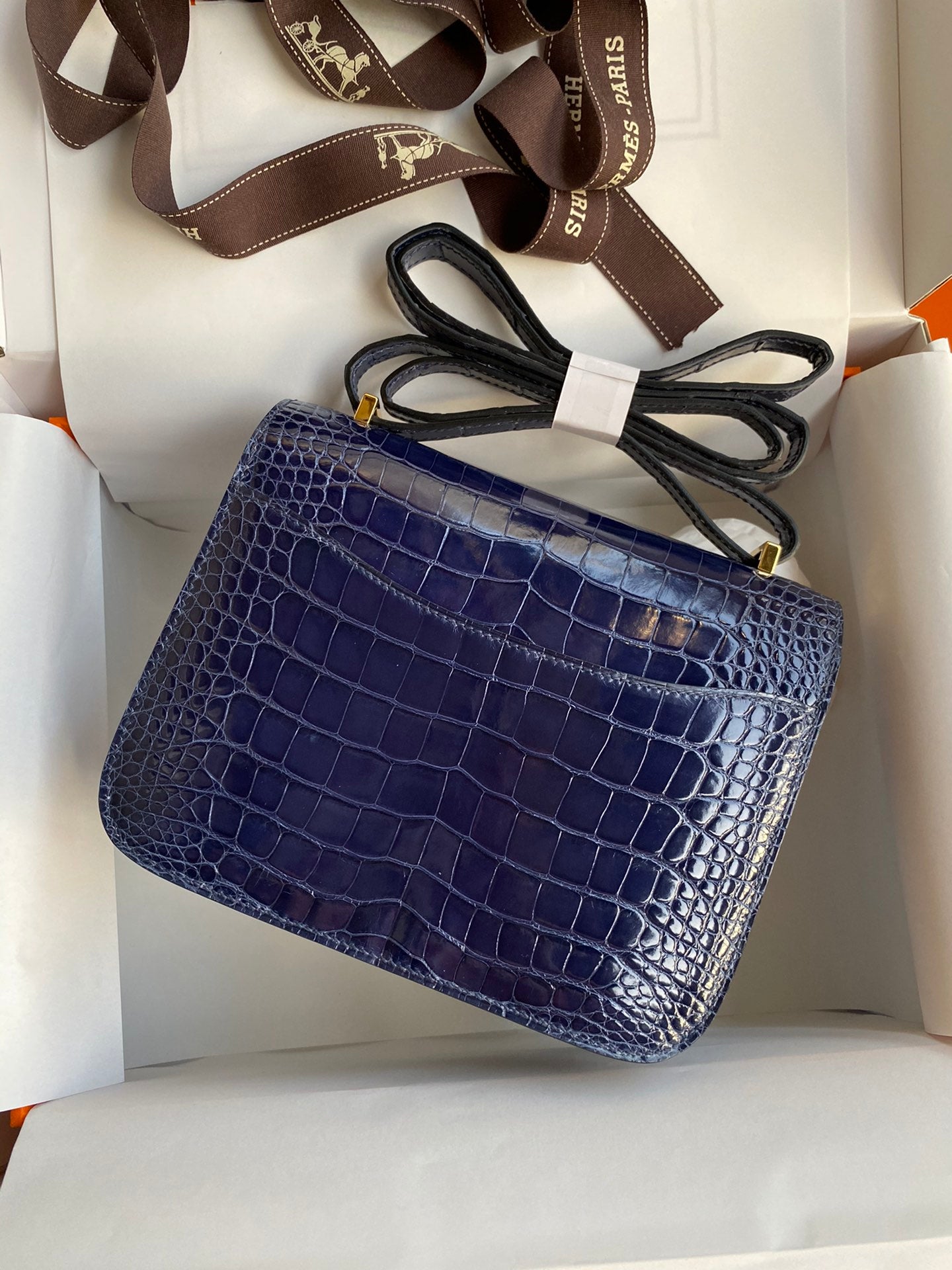 Luxury Blue Crocodile Pattern Leather Handbag with Gold H-Clasp