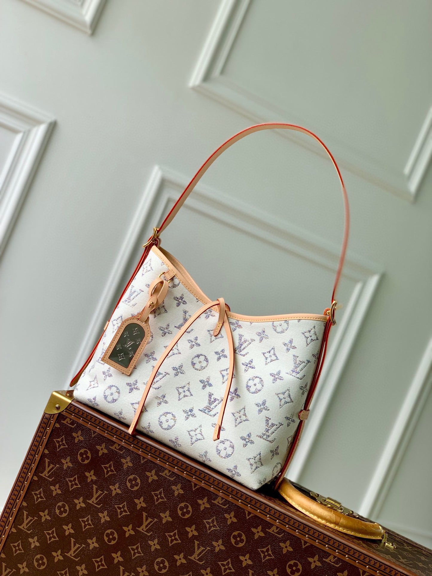 Louis Vuitton Carryall MM Monogram Canvas Handbag - Cream/Blue