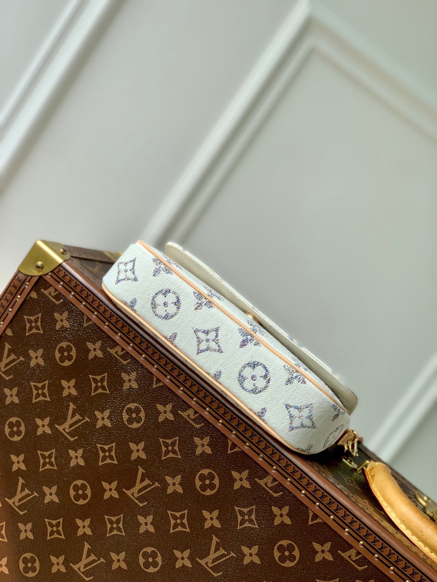 Louis Vuitton White Monogram Easy Pouch on Strap - Luxury Leather Crossbody Bag