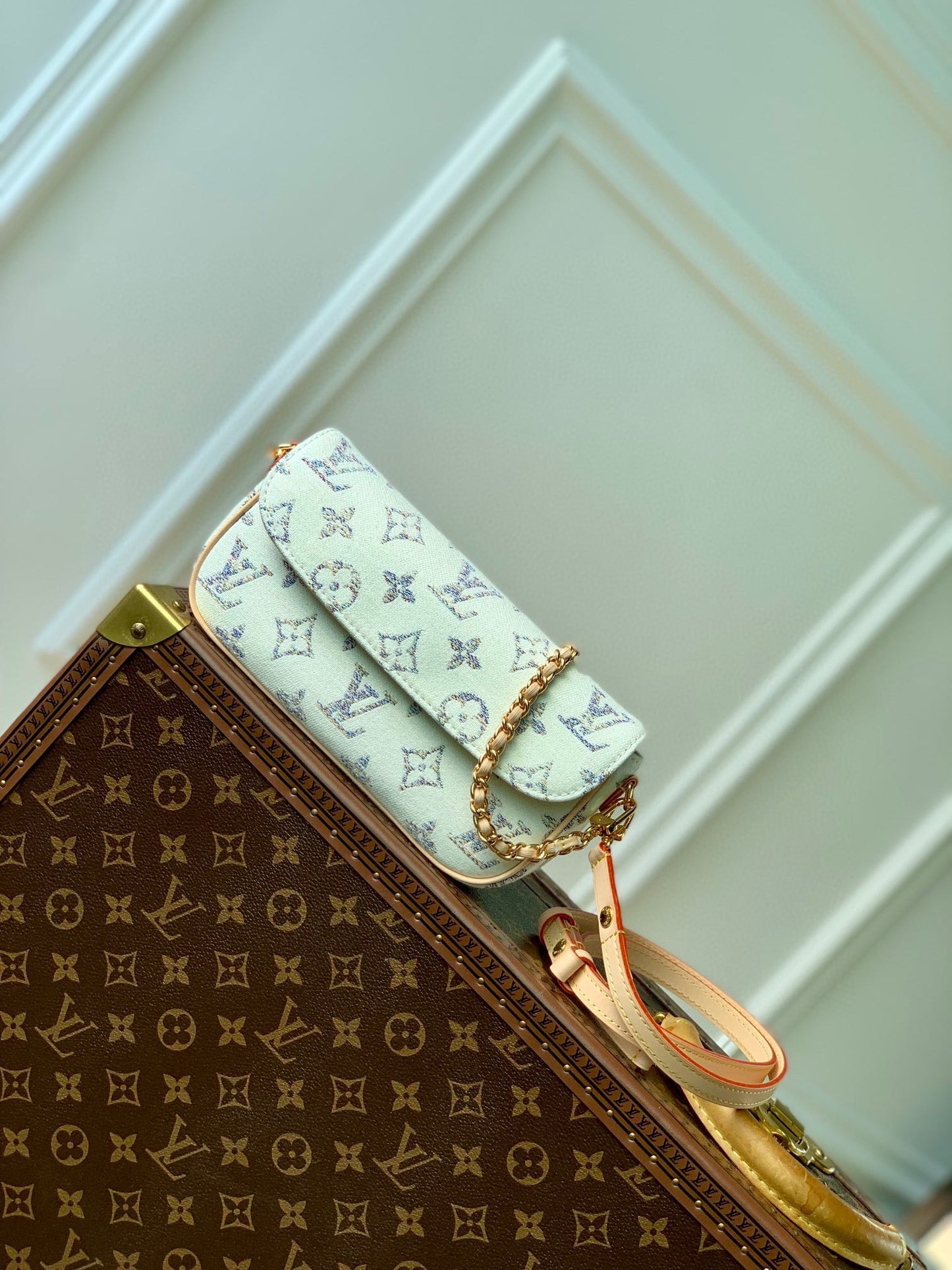 Louis Vuitton White Monogram Easy Pouch on Strap - Luxury Leather Crossbody Bag