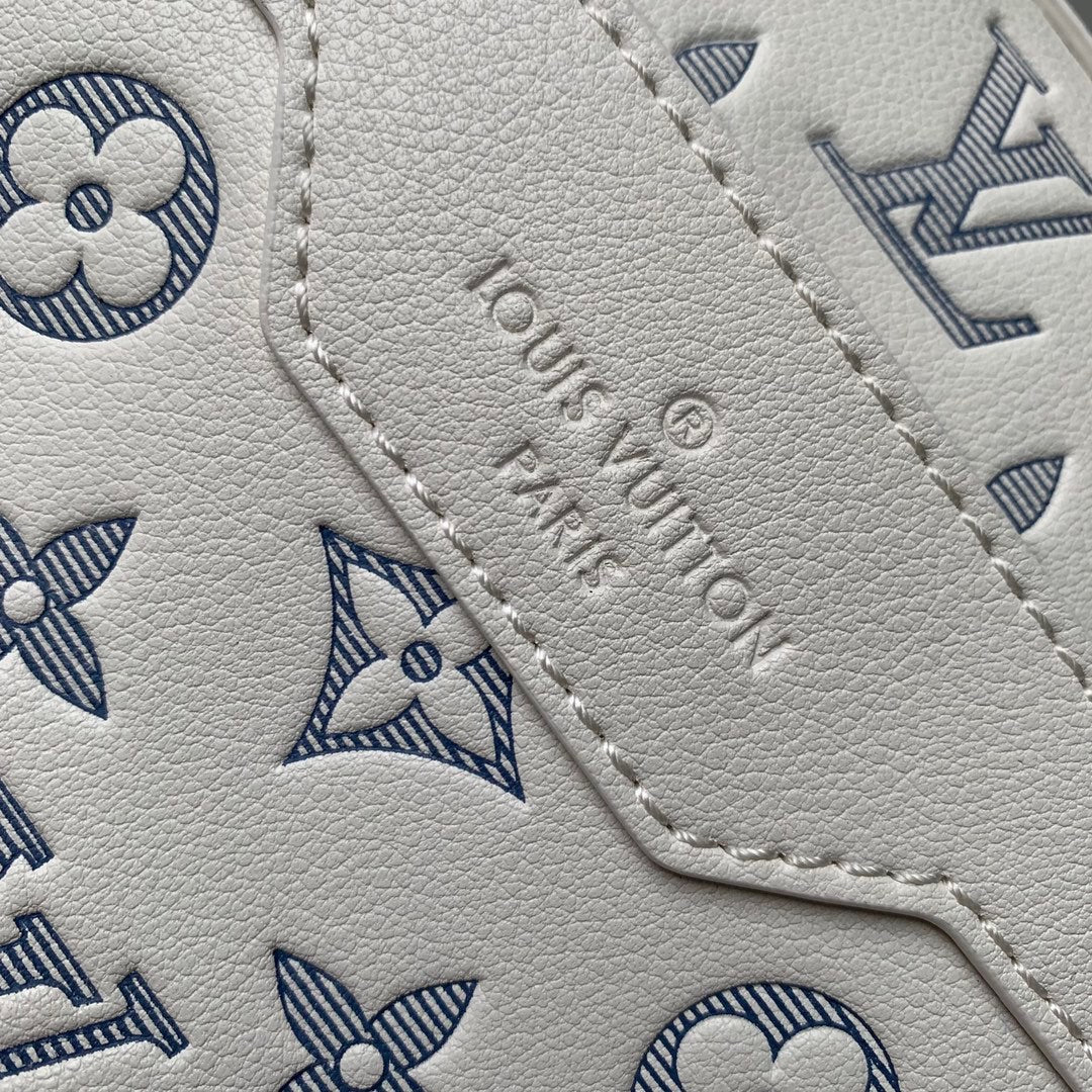 Louis Vuitton Trio Messenger Monogram Bag - White/Grey
