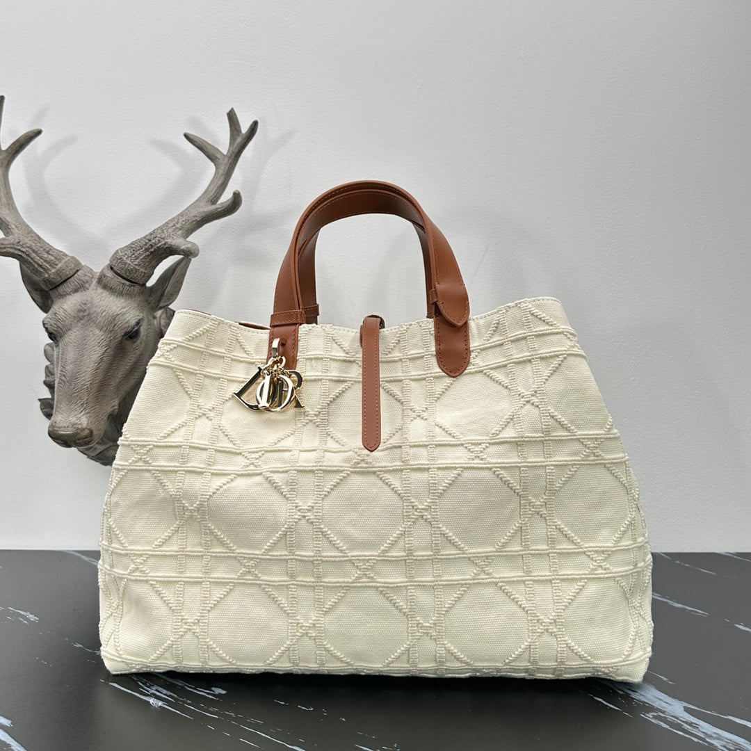 Elegant Quilted Canvas Tote Bag with Brown Leather Handles - Cream White