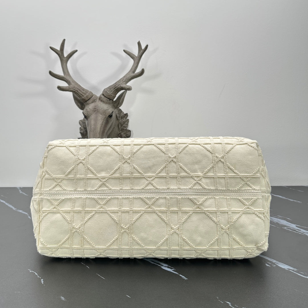 Elegant Quilted Canvas Tote Bag with Brown Leather Handles - Cream White