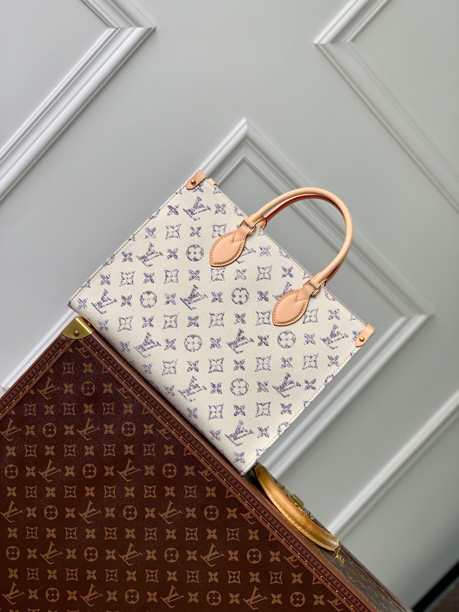 Louis Vuitton OnTheGo MM Monogram Empreinte Giant Bicolor Tote Bag - Cream/Blue
