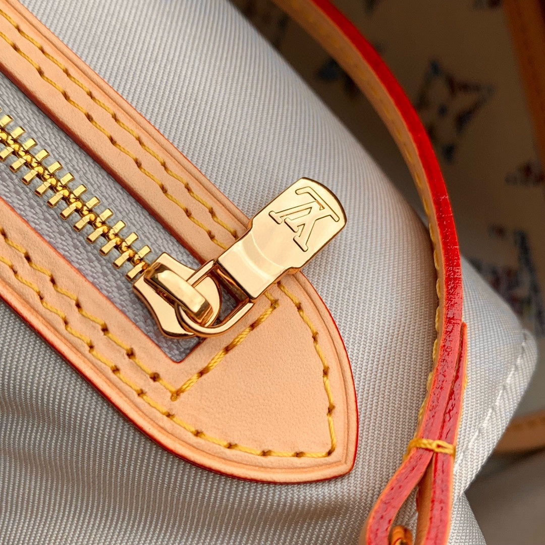 Louis Vuitton Neverfull MM Tote Bag - White Monogram Canvas with Leather Trim