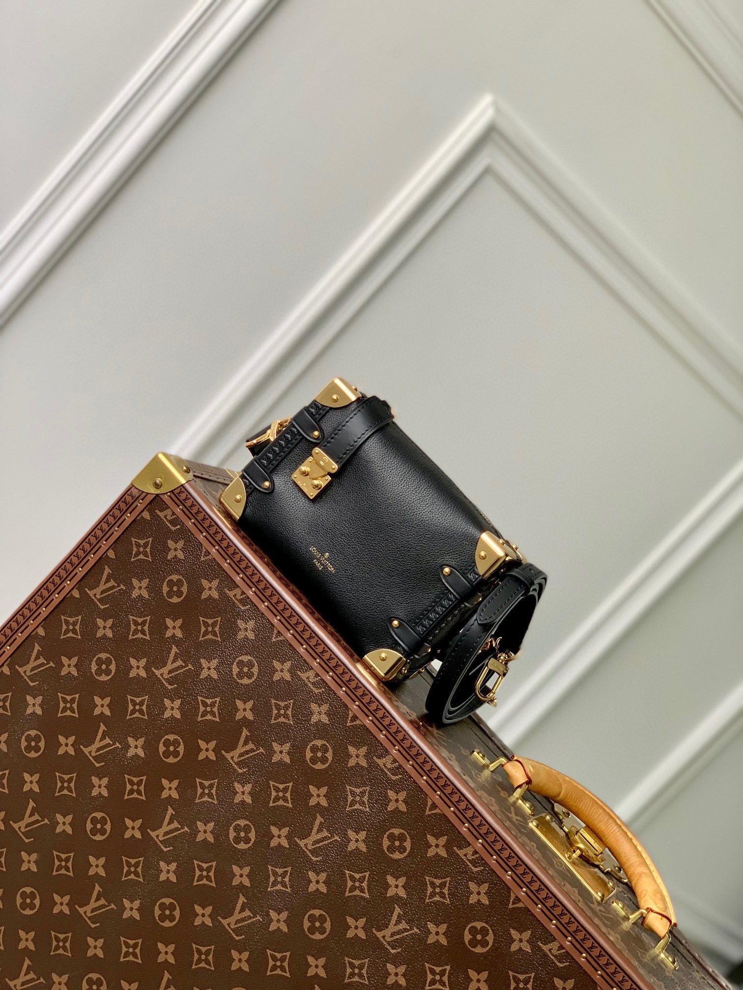Luxury Designer Black Leather Mini Trunk Crossbody Bag with Gold Hardware