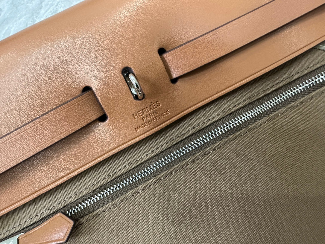 Hermès Herbag Zip 31 Canvas and Leather Handbag - Etoupe &amp; Tan