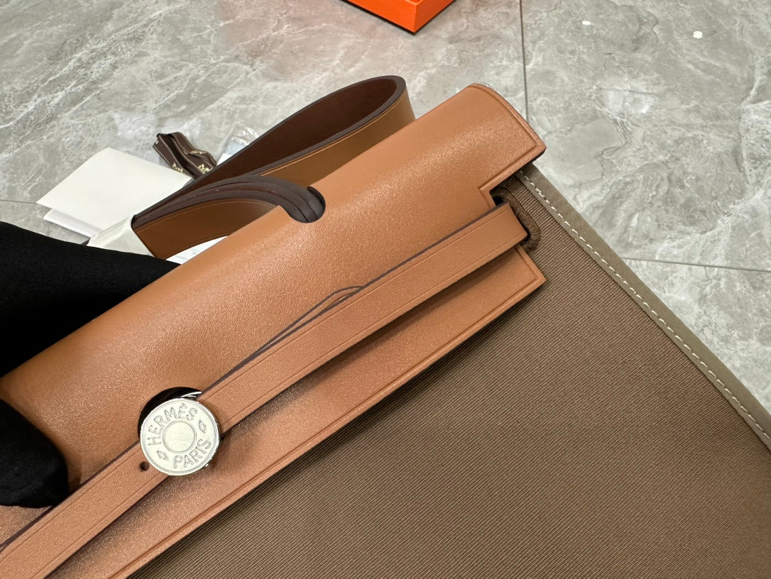 Hermès Herbag Zip 31 Canvas and Leather Handbag - Etoupe &amp; Tan