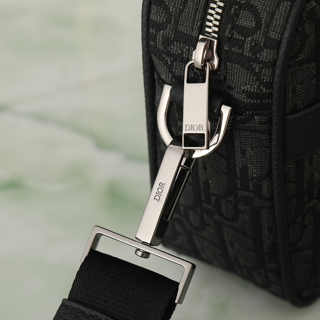 Dior Safari Messenger Bag in Black Dior Oblique Jacquard