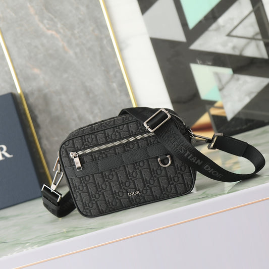 Dior Safari Messenger Bag in Black Dior Oblique Jacquard