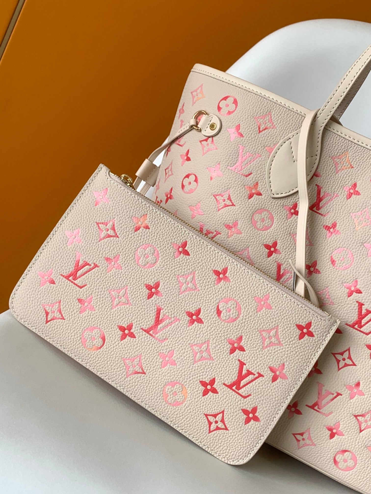 Louis Vuitton Neverfull MM Monogram Tote Bag - Pink Gradient