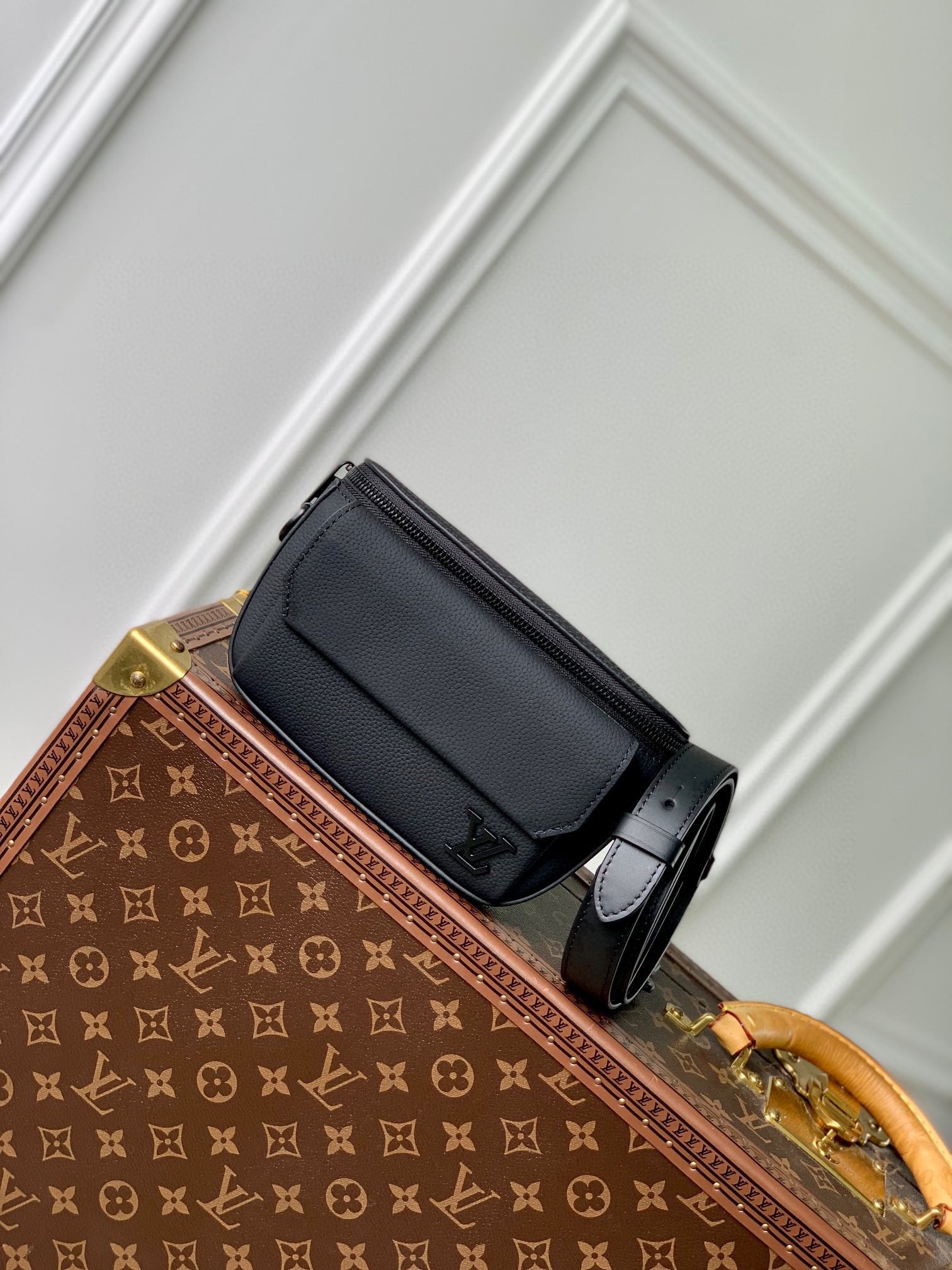 Louis Vuitton Aerogram Takeoff Sling Bag - Black Grained Calf Leather