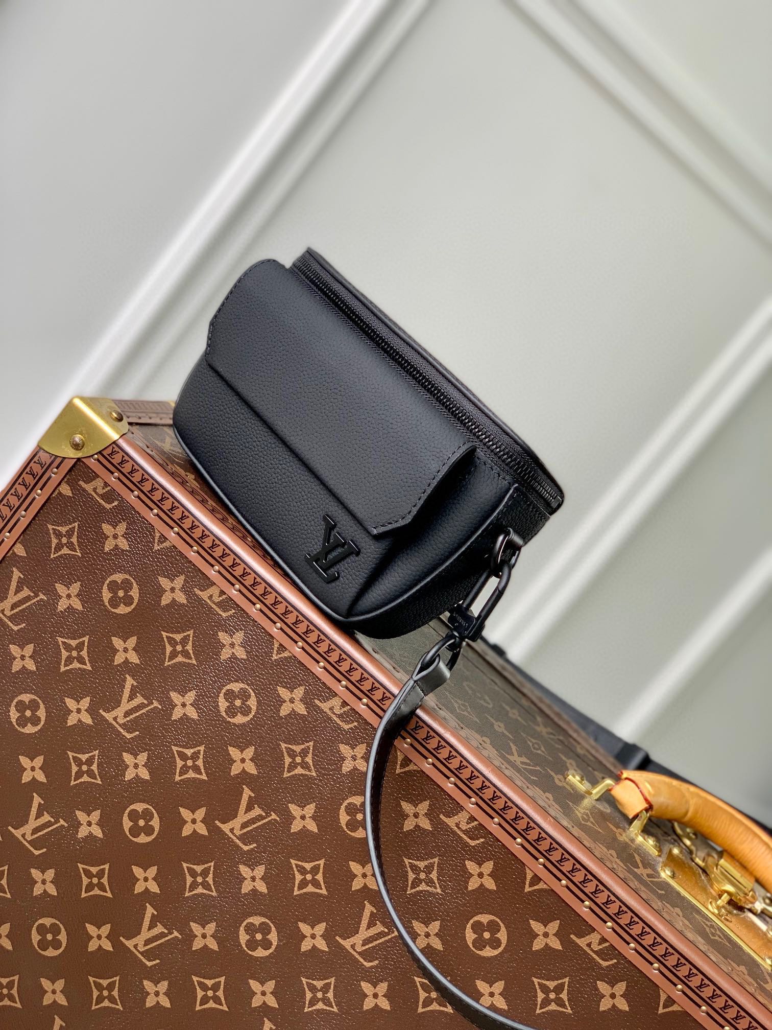 Louis Vuitton Aerogram Takeoff Sling Bag - Black Grained Calf Leather