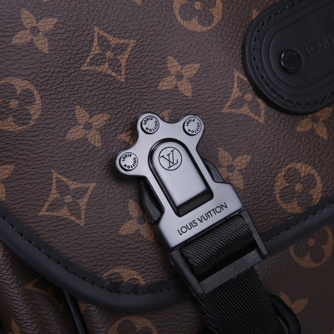 Louis Vuitton Christopher Messenger Bag Monogram Macassar
