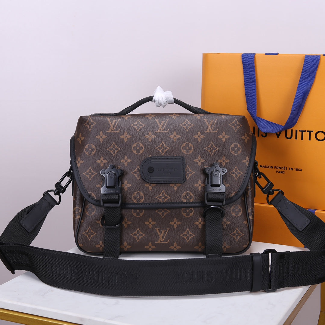 Louis Vuitton Christopher Messenger Bag Monogram Macassar