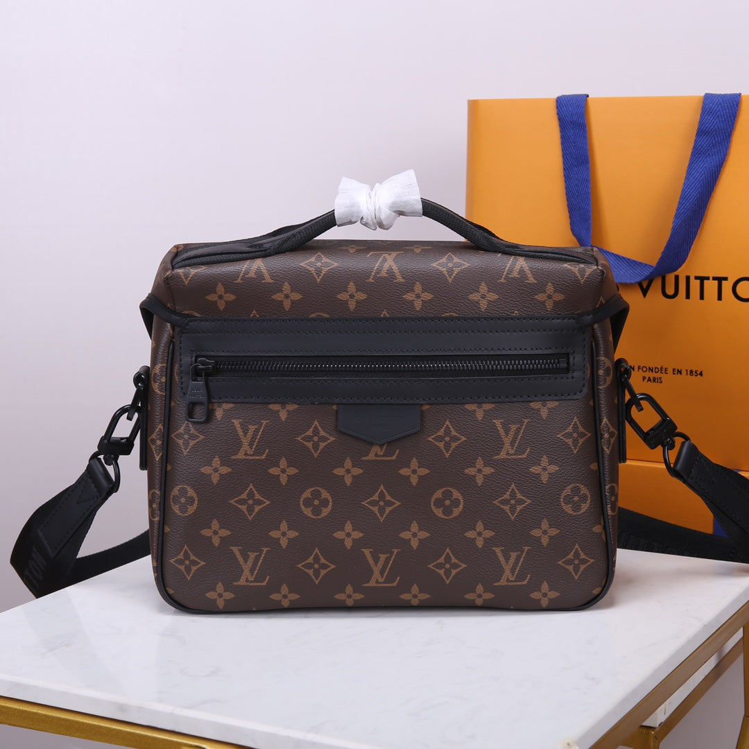 Louis Vuitton Christopher Messenger Bag Monogram Macassar