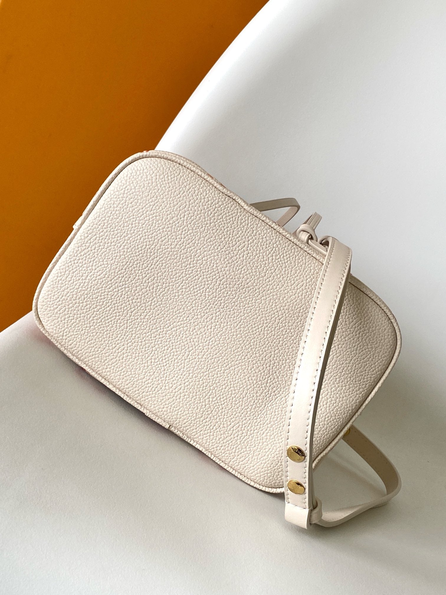 Louis Vuitton Monogram Gradient NéoNoé BB Bucket Bag - Cream/Multicolor
