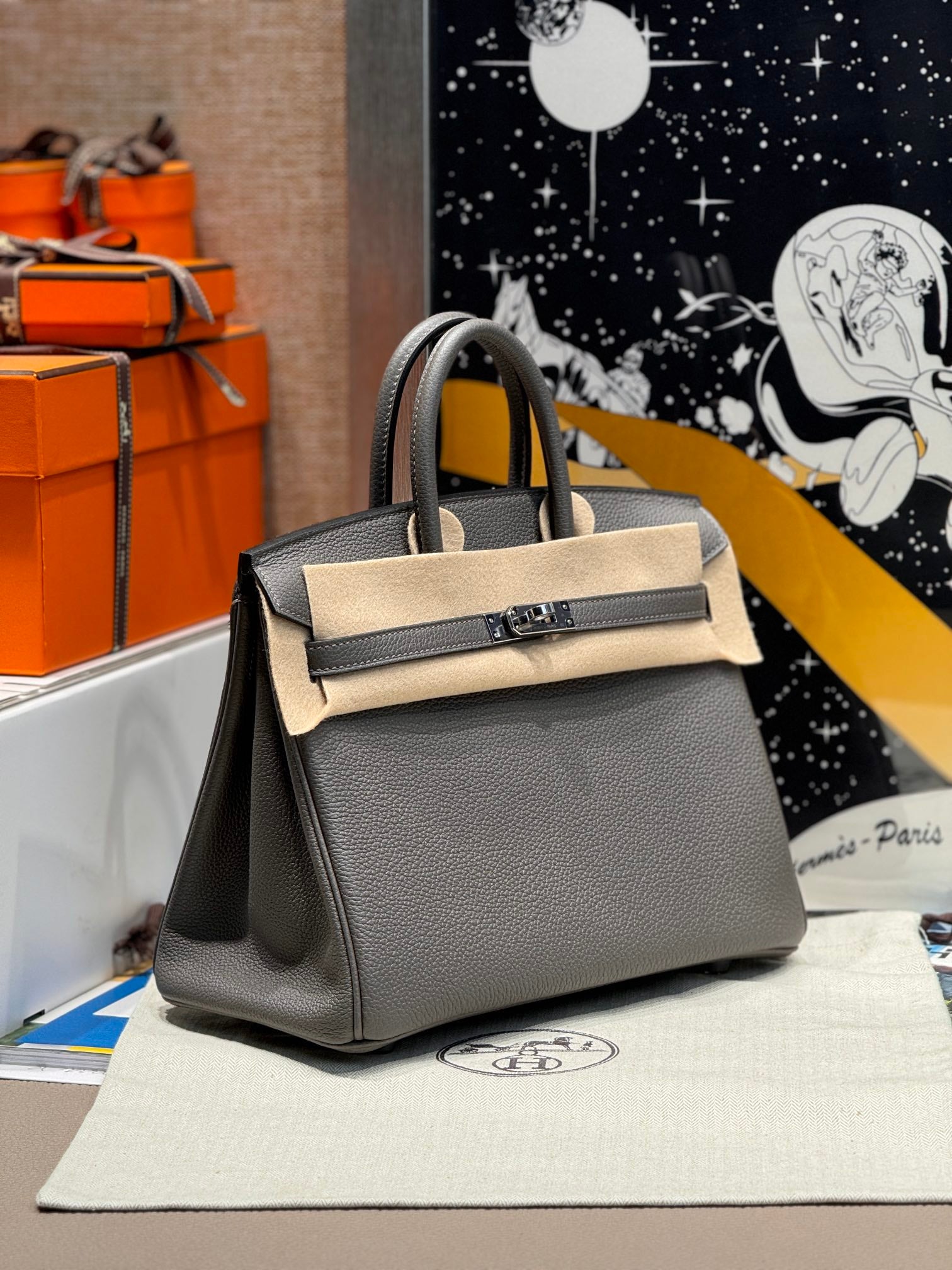 Luxury Grey Leather Top-Handle Handbag with Tan Flap and Silver Hardware