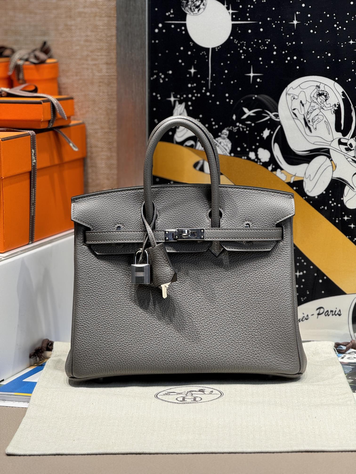Luxury Grey Leather Top-Handle Handbag with Tan Flap and Silver Hardware