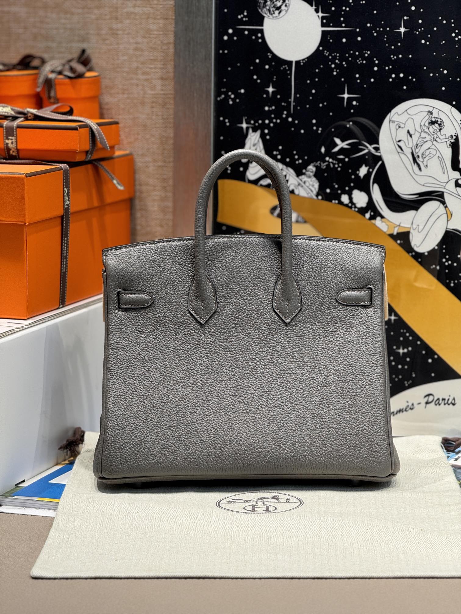 Luxury Grey Leather Top-Handle Handbag with Tan Flap and Silver Hardware