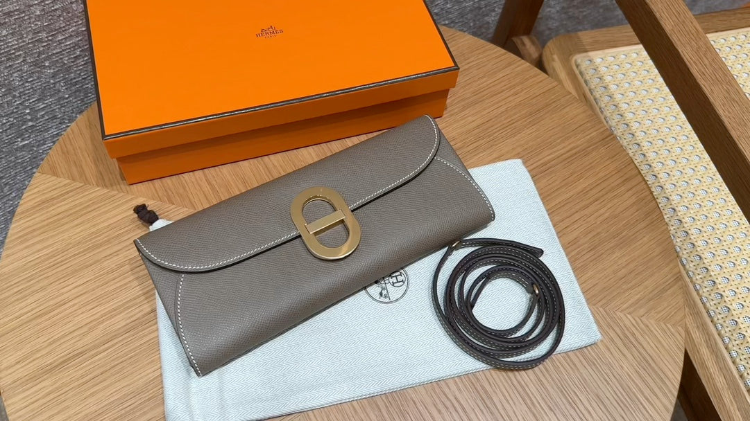 Hermès In-the-Loop Phone To Go Wallet with Strap - Grey Leather