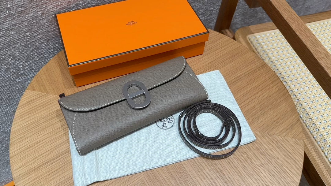 Hermès Roulis Slim Wallet in Etoupe Epsom Leather with Palladium Hardware